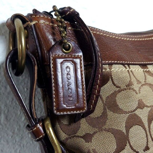 Vintage Coach Signature C Monogram Crossbody Bag - Picture 3 of 16